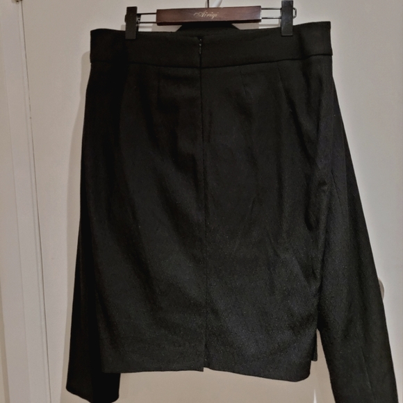 Dolce & Gabbana skirtsuit - Picture 12 of 14